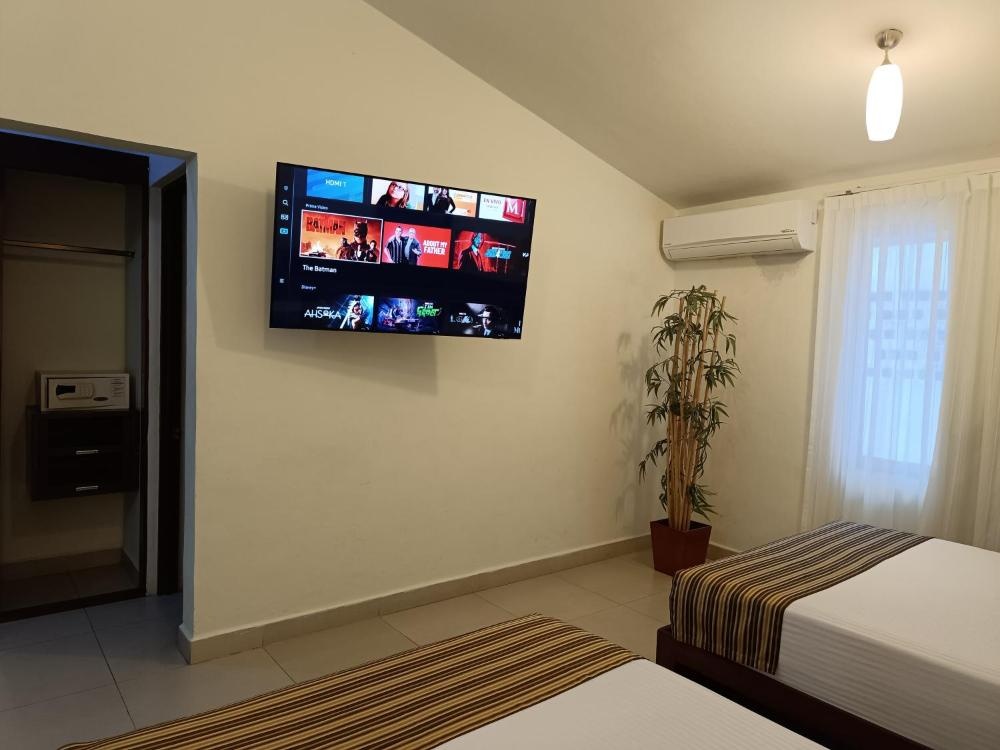 Grand City Hotel Cancun